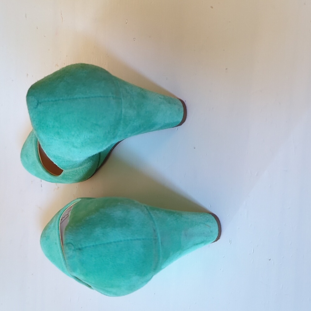 J. Crew Green Suede Wedge Heels 7 - Picture 3 of 9